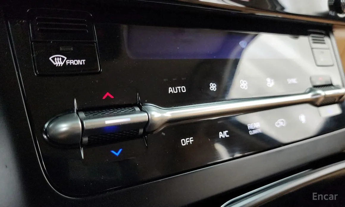 Фото 30 - Kia Carnival