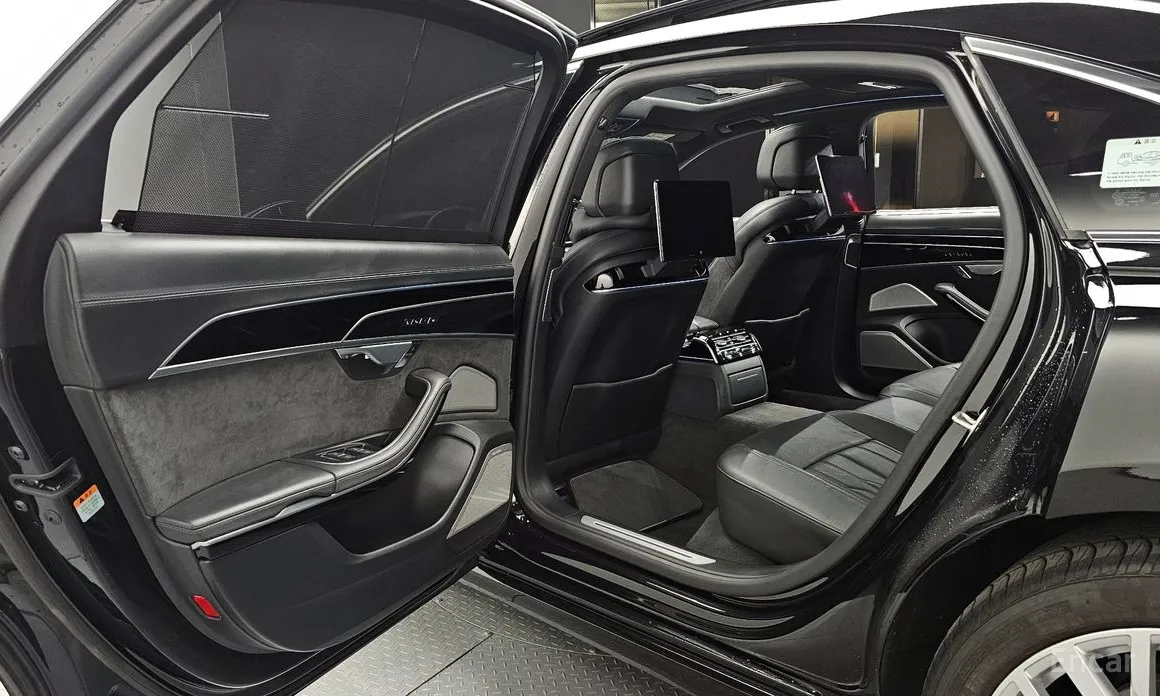 Audi A8 2018 55 TFSI Quattro LWB