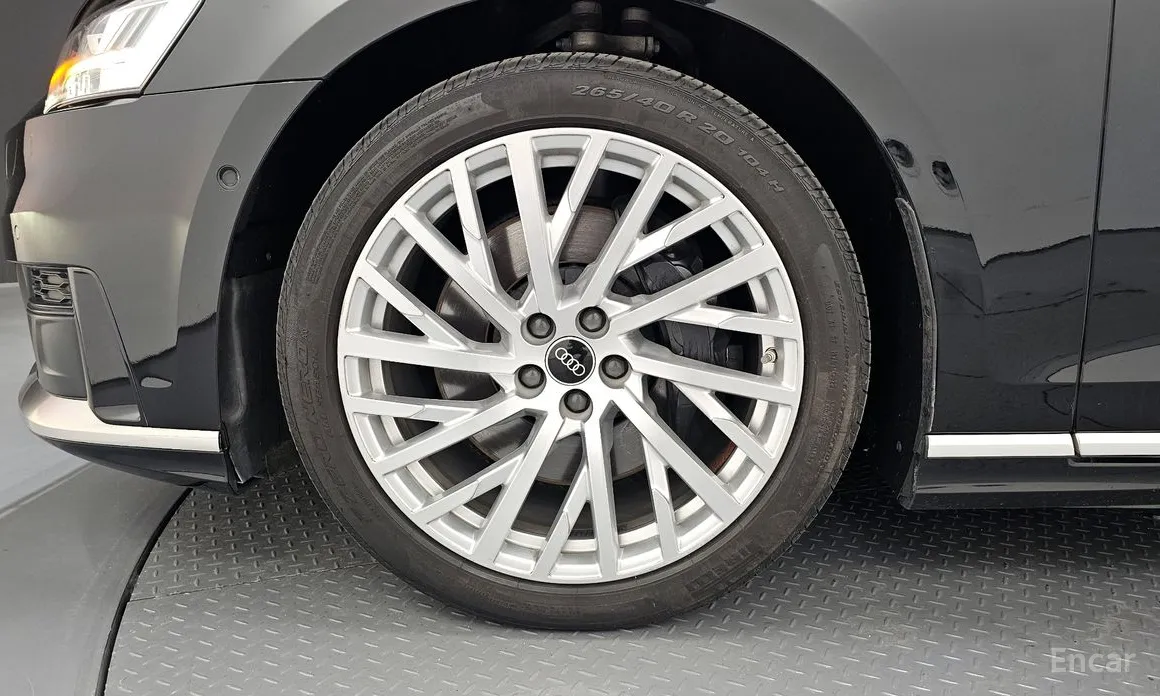 2018 Audi A8
