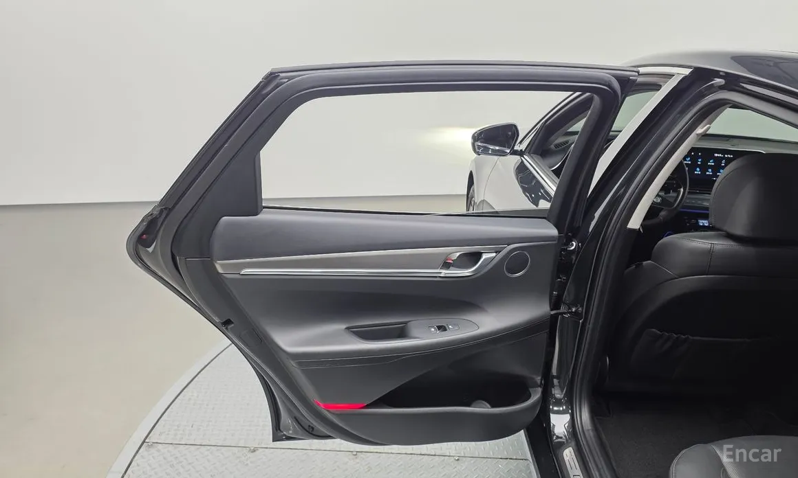 Zdjęcie 25 - Hyundai Grandeur