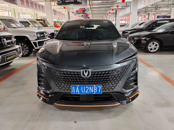 Changan UNI-T 2023 2023款 第二代 1.5T 运动版 尊贵型