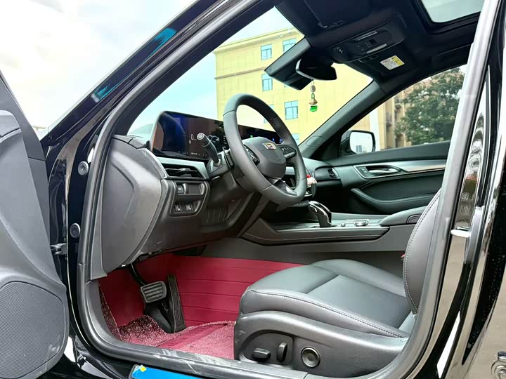 2025 Cadillac CT5
