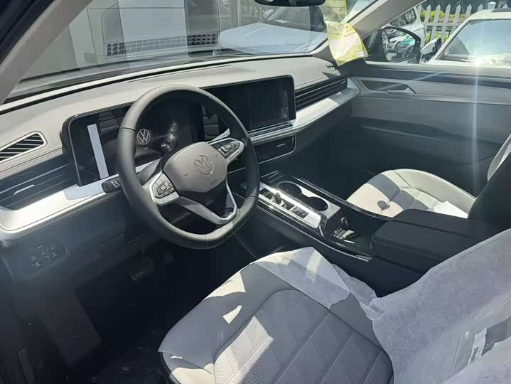 Volkswagen Tavendor 2025 2025款 330TSI 豪华巡逸 众享款