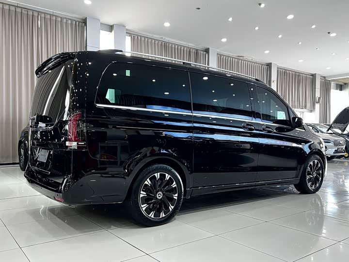 2024 Mercedes-Benz V-Class