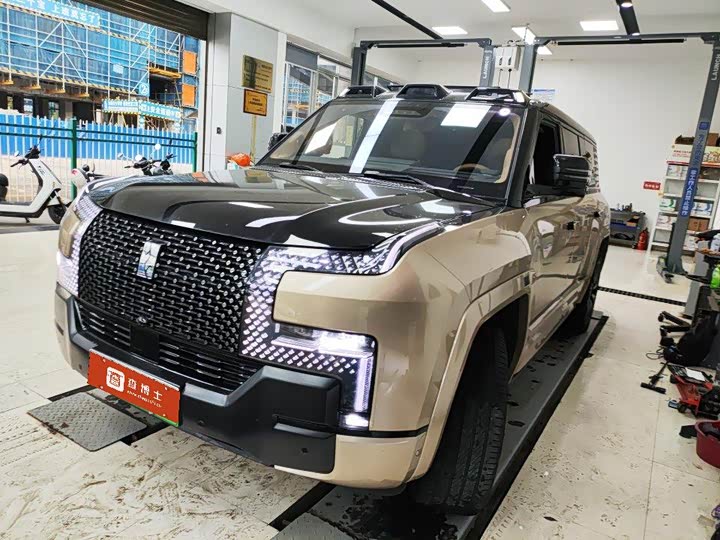 BYD Yangwang U8 2025 2025款 鼎世版