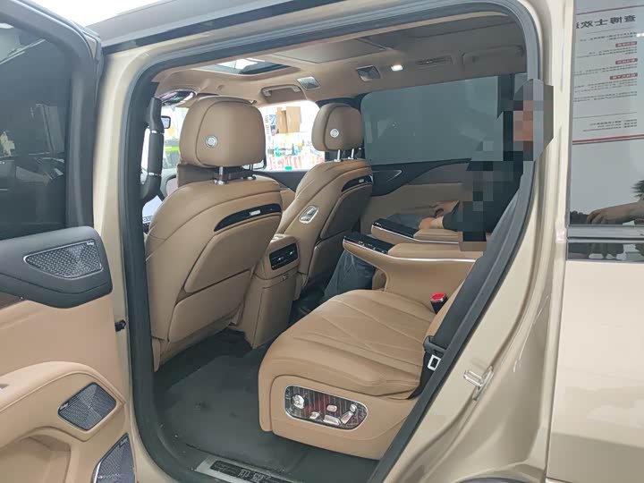 BYD Yangwang U8 2025 2025款 鼎世版