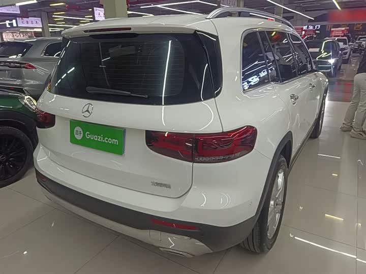 Фото 7 - Mercedes-Benz GLB-Class