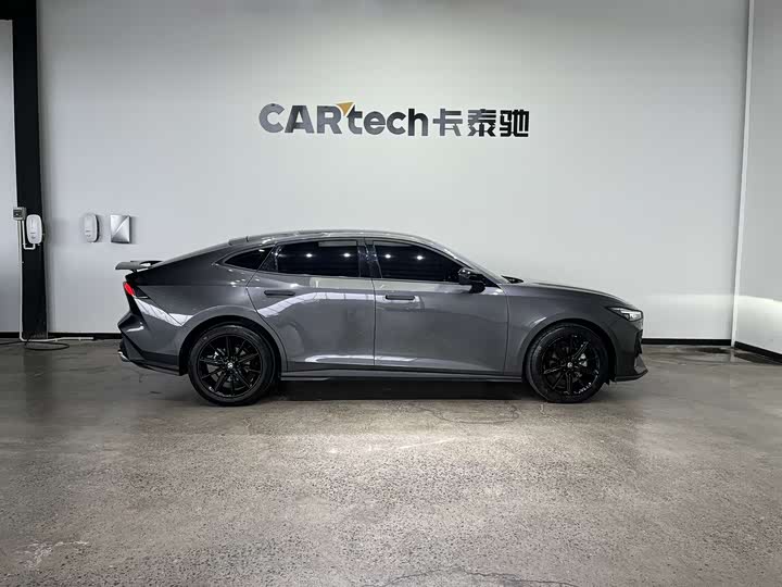 Zdjęcie 4 - Changan UNI-V
