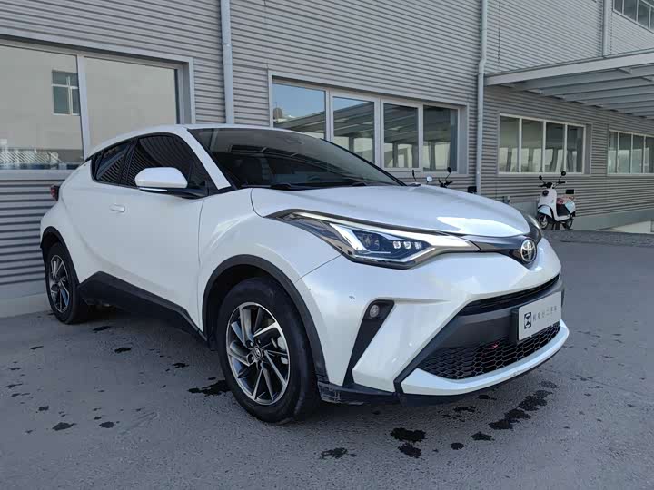 Toyota C-HR 2022 2022款 2.0L 领先版