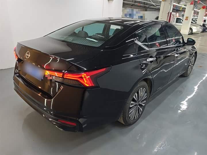 Фото 7 - Nissan Teana