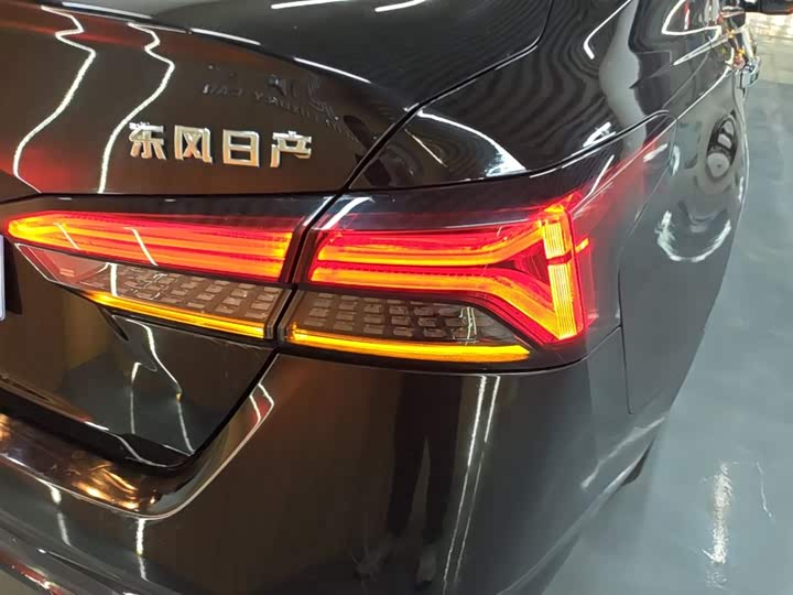 Фото 8 - Nissan Teana