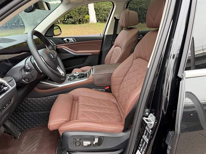 BMW X7 2023 2023款 xDrive40i 领先型豪华套装