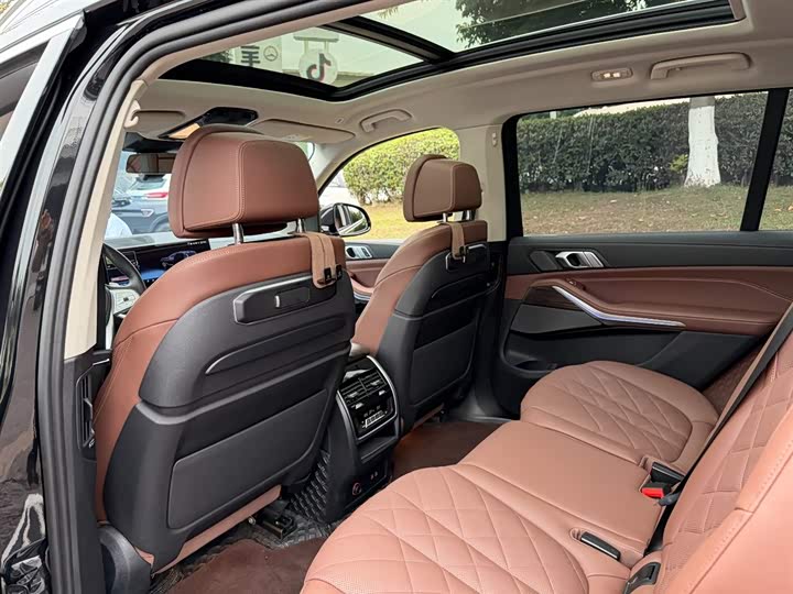 BMW X7 2023 2023款 xDrive40i 领先型豪华套装