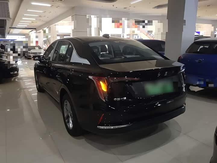 2025 Hongqi E-QM5