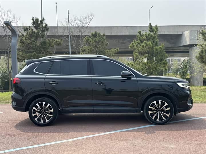Roewe RX5 Max 2021 2021款 Supreme系列 300TGI 自动豪华座舱版