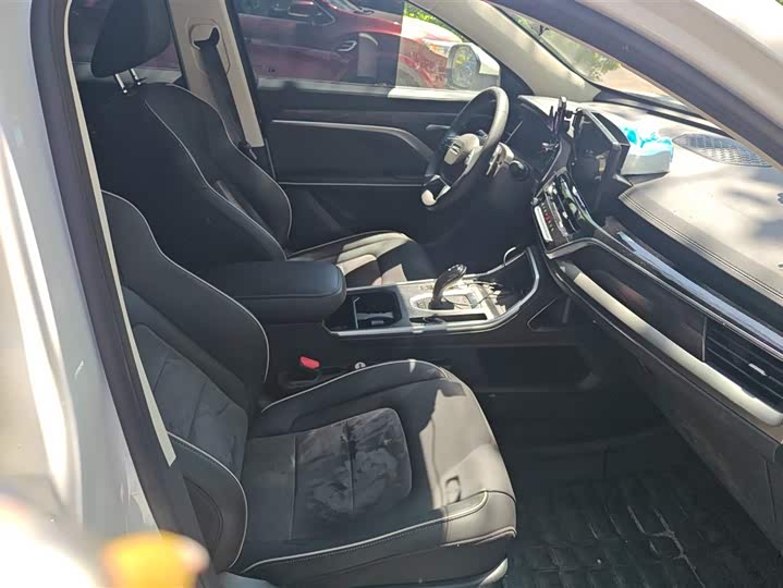 Photo 8 - Haval H6