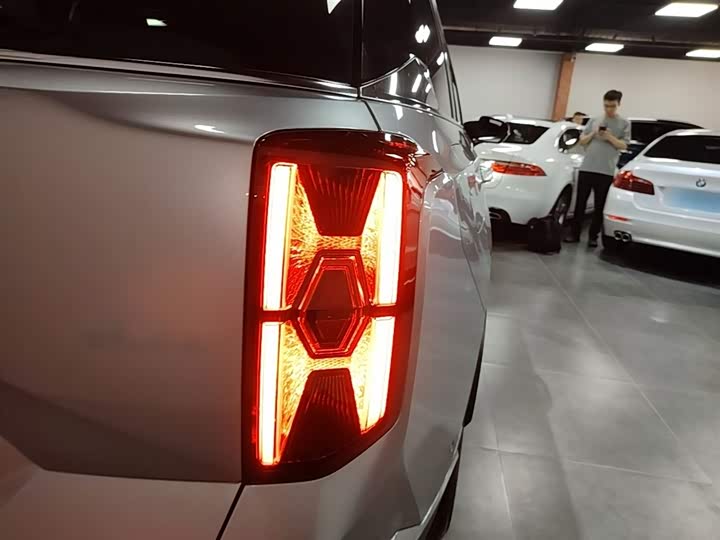 Zdjęcie 8 - GAC Trumpchi GS8
