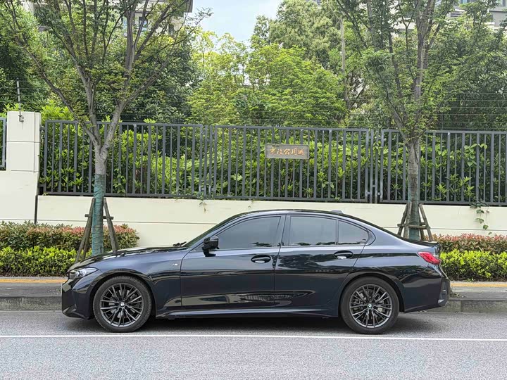 Фото 3 - BMW 3 Series
