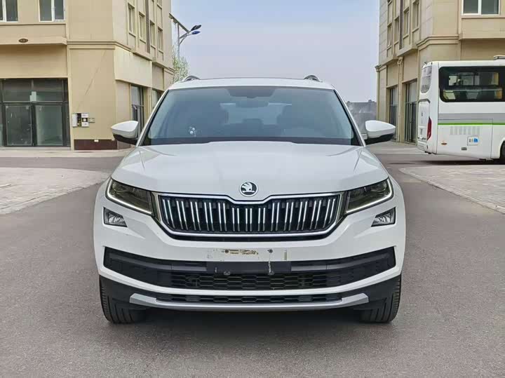 Skoda Kodiaq 2022 2022款 TSI330 5座两驱奢享版