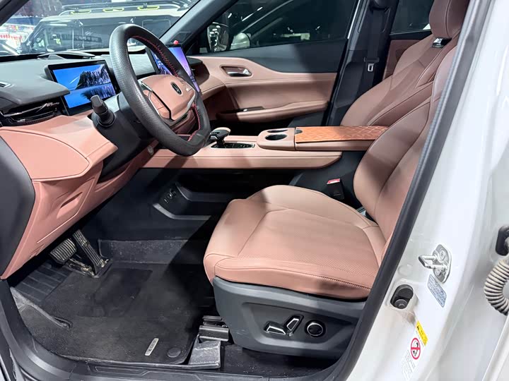Changan UNI-Z 2025 2025款 1.5T 尊贵型