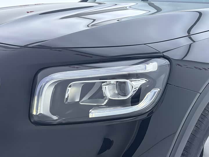Mercedes-Benz GLB-Class 2022 2022款 改款二 GLB 200 时尚型