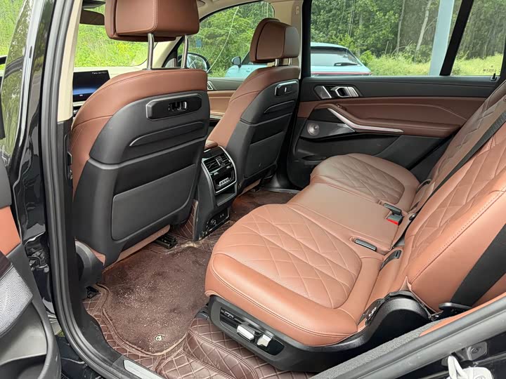 BMW X7 2023 2023款 xDrive40i 领先型豪华套装