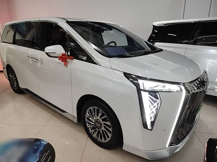 Zdjęcie 4 - GAC Trumpchi M8