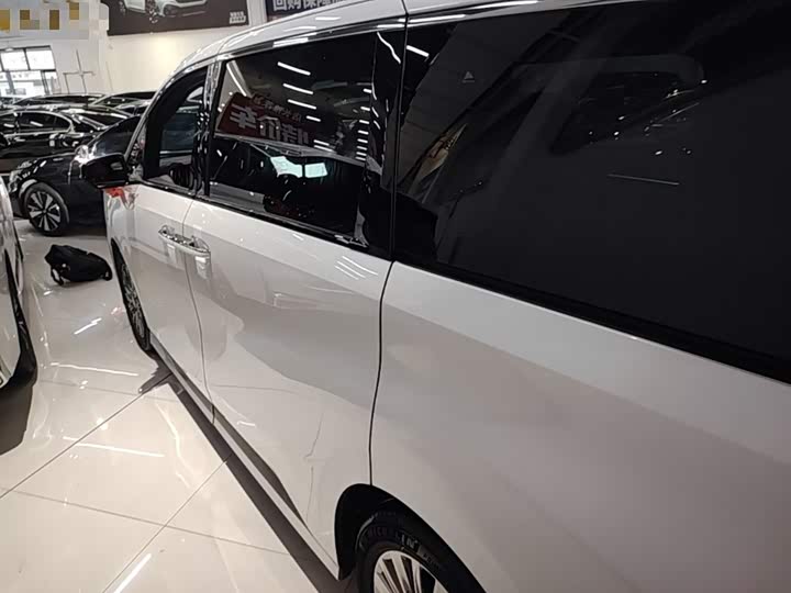 Zdjęcie 5 - GAC Trumpchi M8