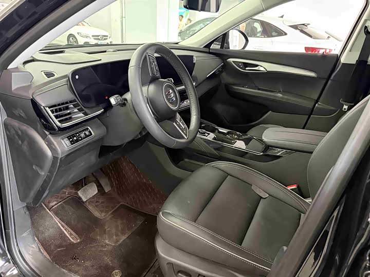 Buick Envision Plus 2025 2025款 昂科威Plus 28T 两驱白金版
