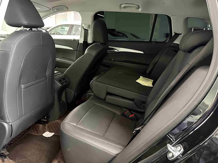 Buick Envision Plus 2025 2025款 昂科威Plus 28T 两驱白金版