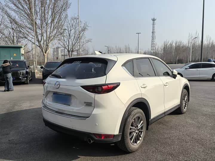 Zdjęcie 3 - Mazda CX-5