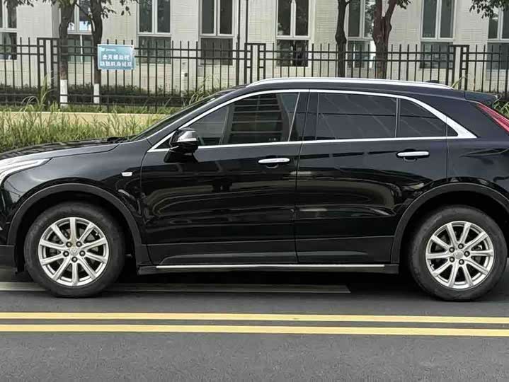 Фото 5 - Cadillac XT4