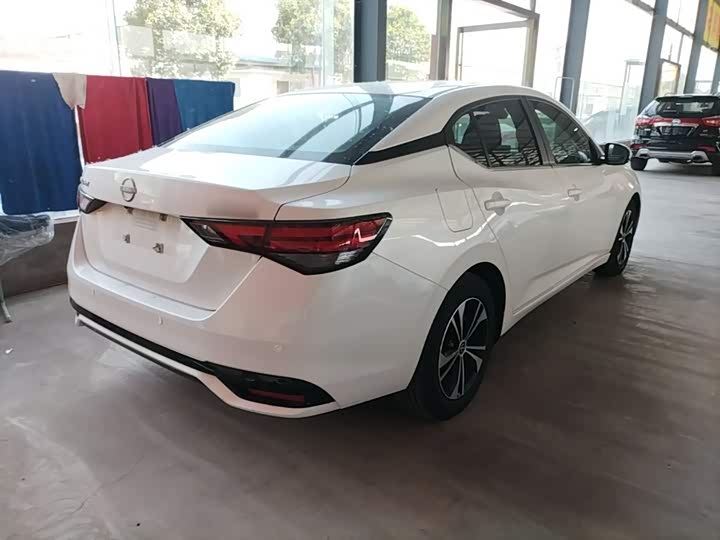 Zdjęcie 7 - Nissan Sylphy