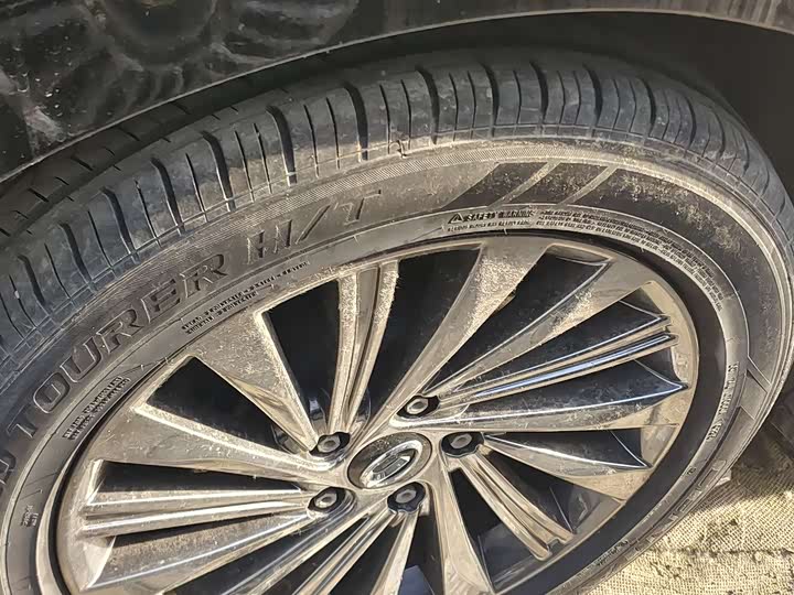 GAC Trumpchi M8 2021 2021款 大师系列 390T 尊贵版
