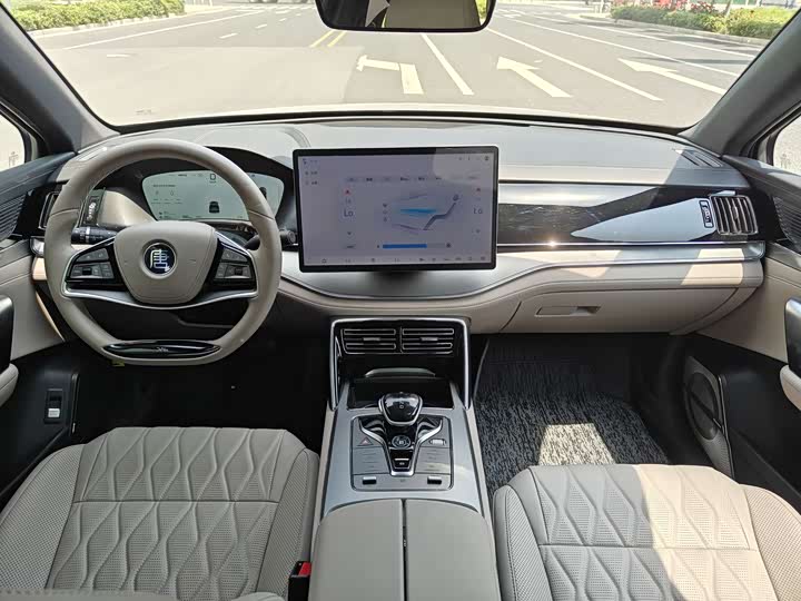 Zdjęcie 6 - BYD Tang Hybrid/EV