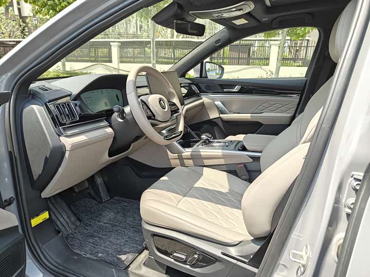 Zdjęcie 7 - BYD Tang Hybrid/EV