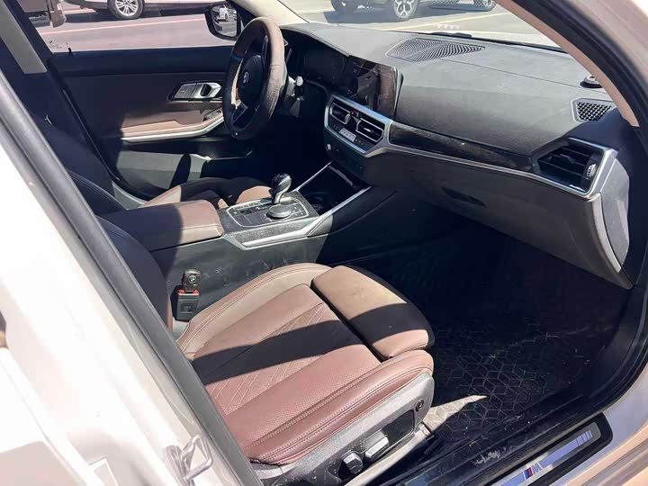 Фото 8 - BMW 3 Series