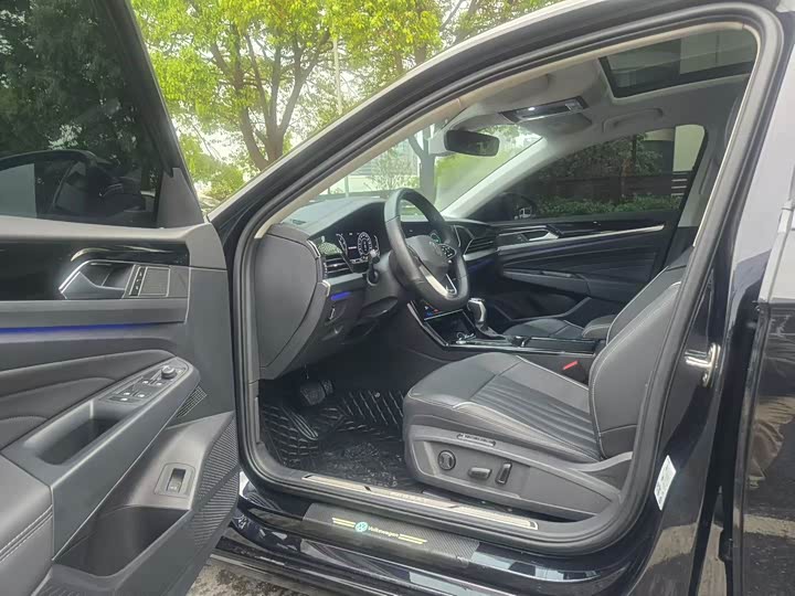Фото 4 - Volkswagen Passat