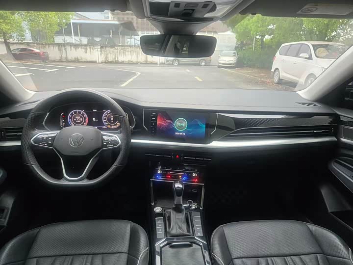 Фото 5 - Volkswagen Passat