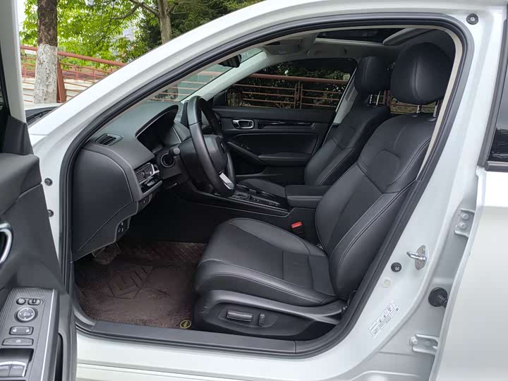 Honda Integra 2023 2023款 HATCHBACK 240TURBO CVT幻夜·豪华版