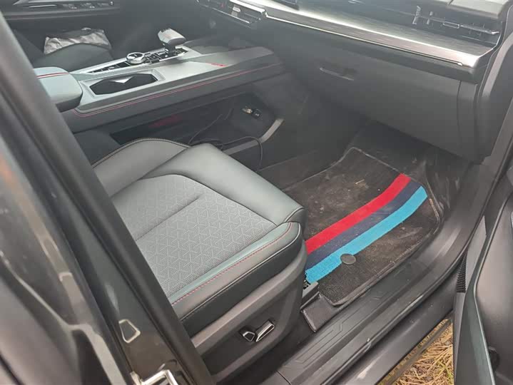 Changan Oshan Z6 2022 2022款 蓝鲸 1.5T DCT智领型城市版