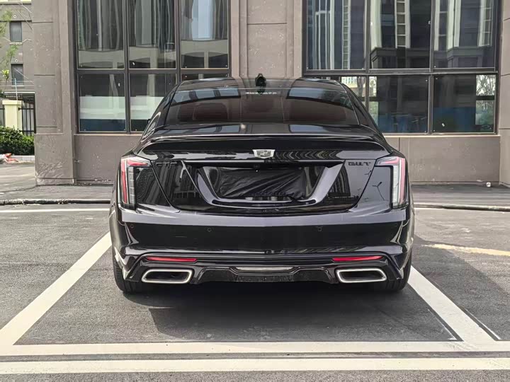 Cadillac CT5 2025 2025款 28T 赛道性能版