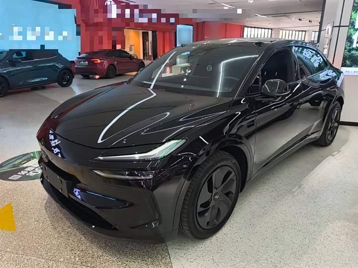 Photo 2 - Nio Onvo L60