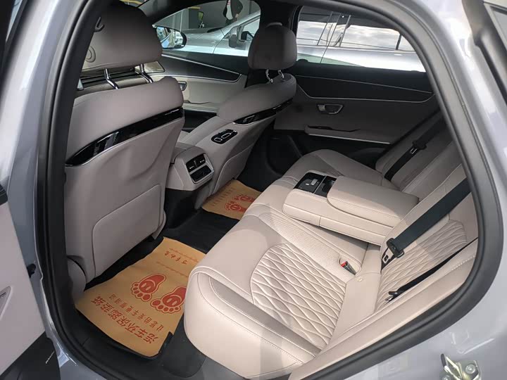 Фото 6 - BYD Han