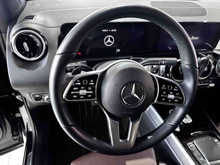 Zdjęcie 8 - Mercedes-Benz GLB-Class