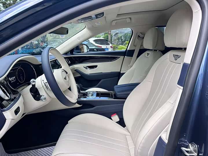 2024 Bentley Flying Spur