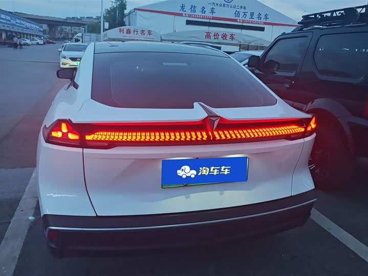 Zdjęcie 4 - Changan Deepal SL03