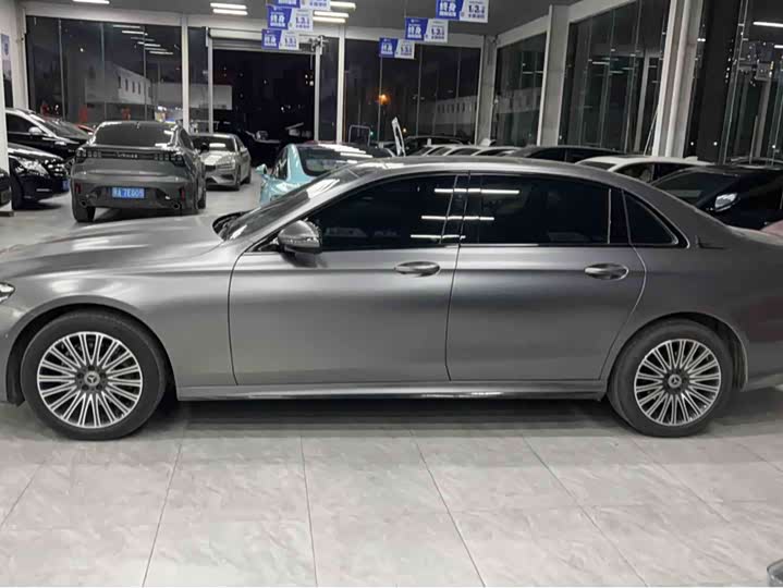 Zdjęcie 2 - Mercedes-Benz E-Class