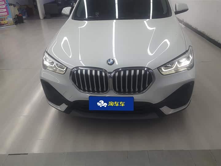 Фото 2 - BMW X1