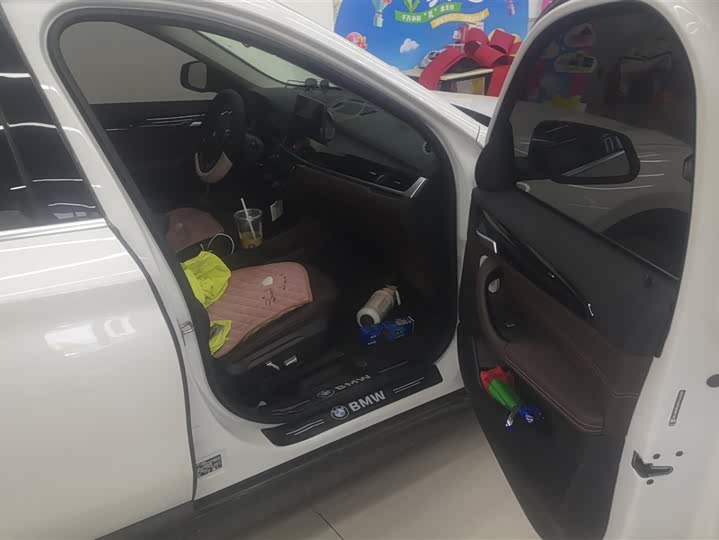 Фото 8 - BMW X1